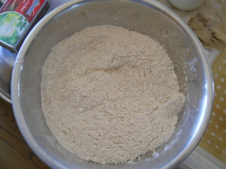 Simple Bread Rolls Dry Ingredients