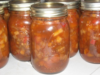 Tomato-Apple Chutney Preserved in Jars