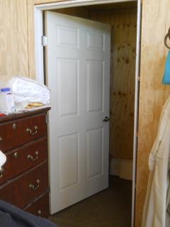Bedroom Closet Entry