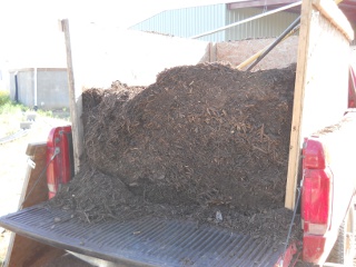 Truck Bed Mulch Carrier with Removable Back Removed