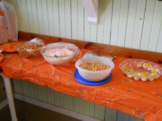 Mar 17, 2011 Protestant Orange Day More Food