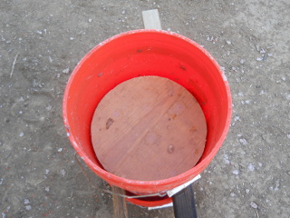 Circle Block in Bucket