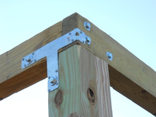Outside Corner of Porch Cross Beams with T-Strap