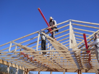 Stabilizing and Securing House Roof Trusses