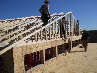 Installing the Final End House Roof Truss