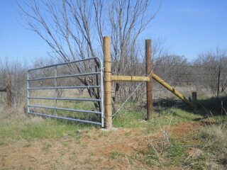 Western Fence Line New End Post System & Pulled Barbed Wire